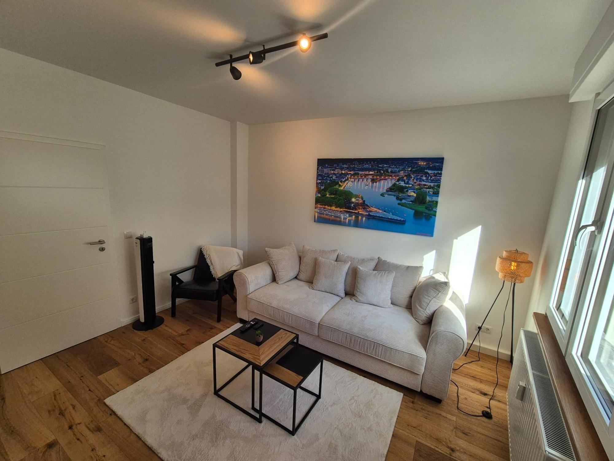 Charmante 2 Zimmer-Wohnung Mit Fahrradstellplaetzen Koblenz  Exterior foto